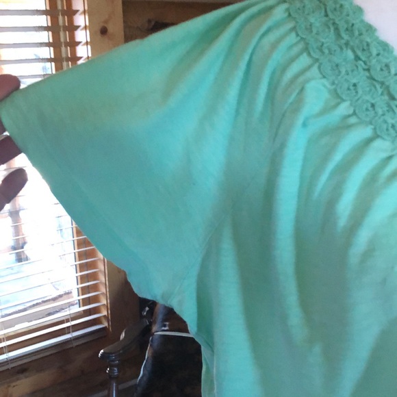 JM Collection Women Sage Green T-shirt - Picture 5 of 11